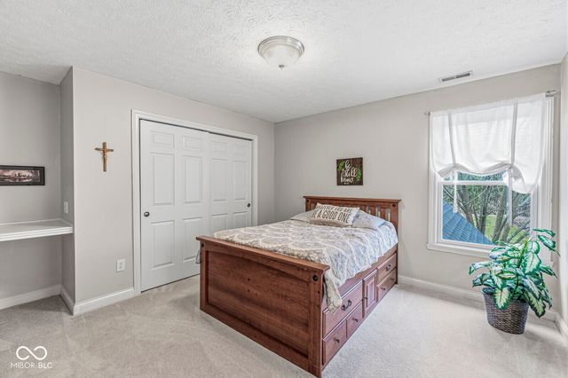 11631 Skyhawk Court, Fishers, IN 46037