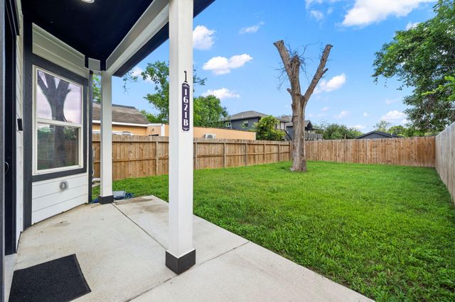 1621 Wellington Street B, Houston, TX 77093