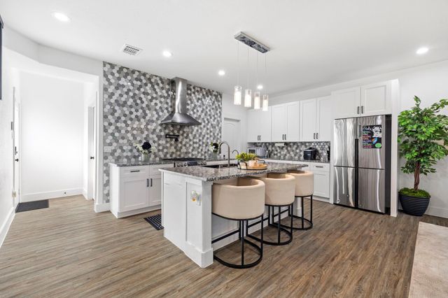 1621 Wellington Street B, Houston, TX 77093