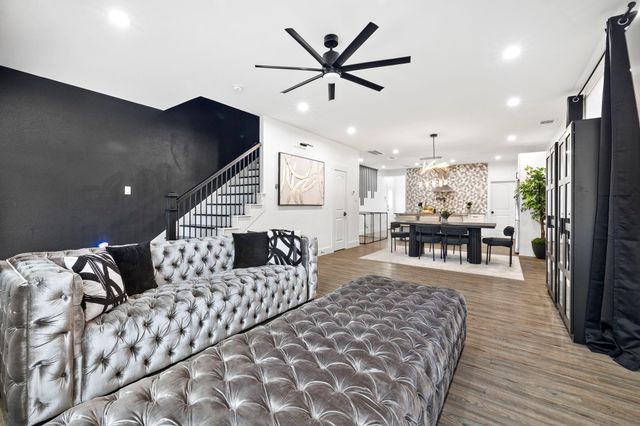 1621 Wellington Street B, Houston, TX 77093