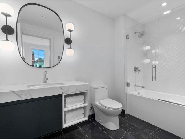 555 E Broadway, Boston, MA 02127