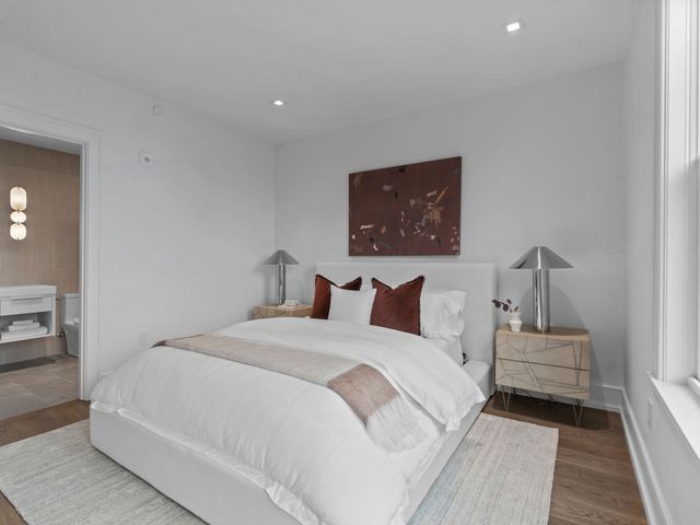 555 E Broadway, Boston, MA 02127