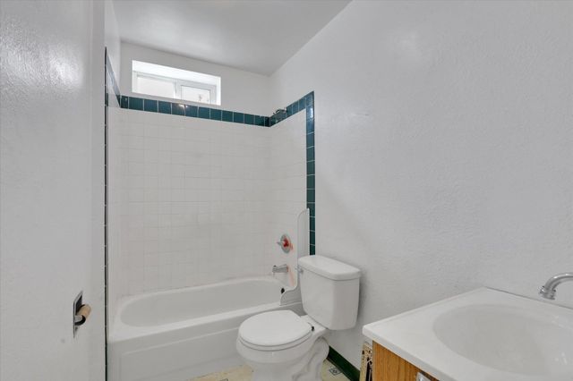 5127 N Lincoln St, Spokane, WA 99205