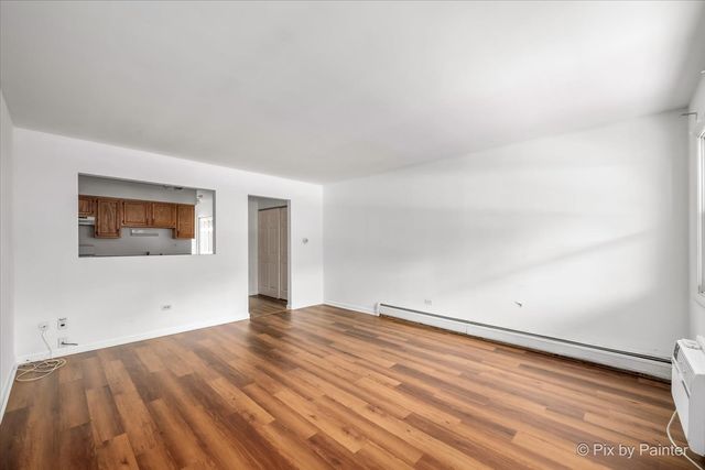 821 Bode Road 8, Elgin, IL 60120