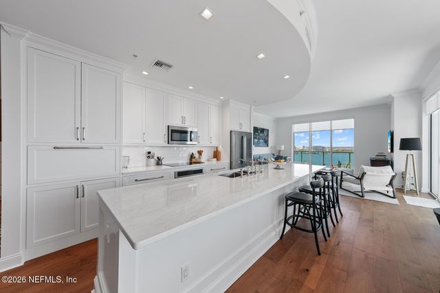 1431 RIVERPLACE Boulevard 1410, Jacksonville, FL 32207