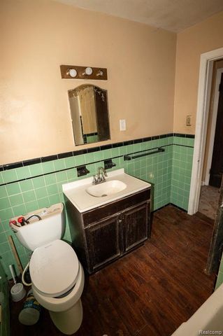 13567 Penrod Street, Detroit, MI 48223