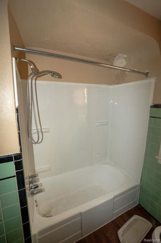 13567 Penrod Street, Detroit, MI 48223