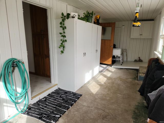 7335 W 850 N, Etna Green, IN 46524