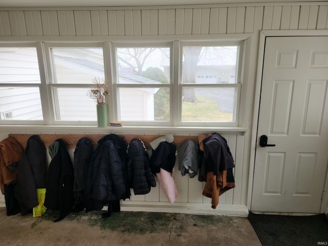 7335 W 850 N, Etna Green, IN 46524