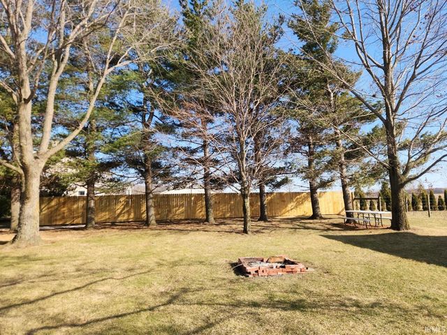 7335 W 850 N, Etna Green, IN 46524