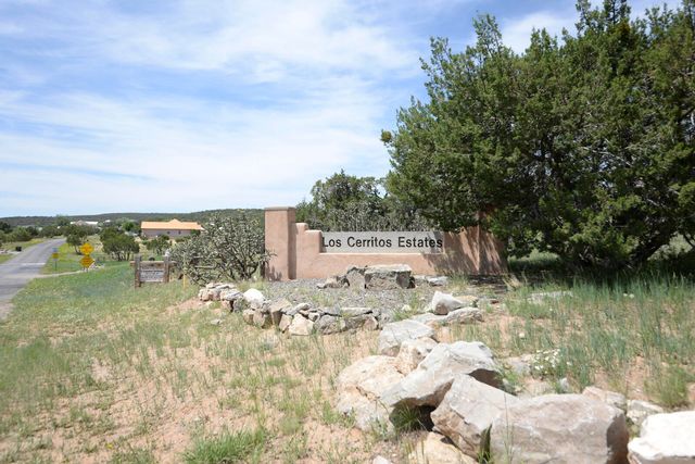 8 LOMAS Court, Edgewood, NM 87015