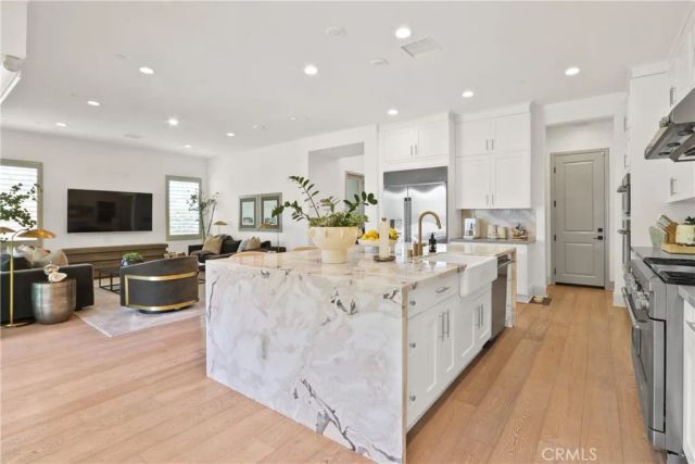 17382 Burrows, Huntington Beach, CA 92649