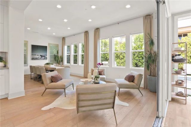 17382 Burrows, Huntington Beach, CA 92649