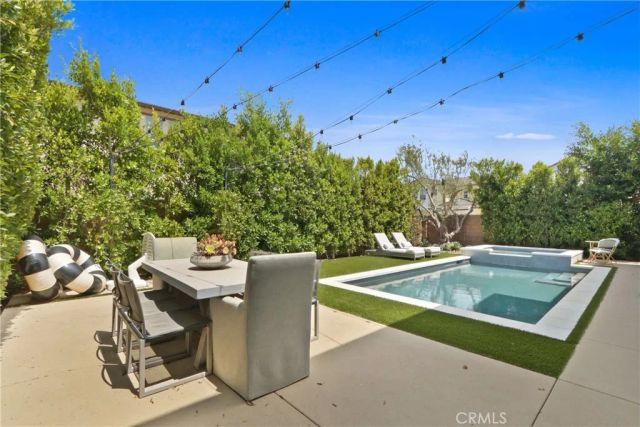 17382 Burrows, Huntington Beach, CA 92649