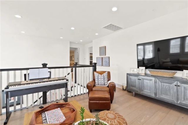 17382 Burrows, Huntington Beach, CA 92649