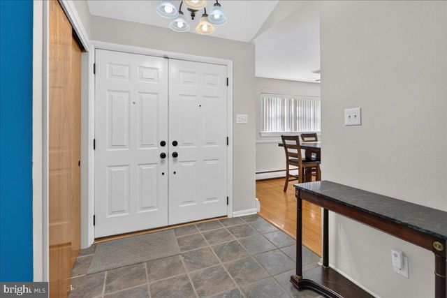 2113 LOTT AVE, Philadelphia, PA 19115