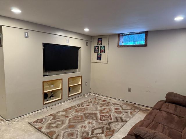 755 Chestnut Street, Dawson, MN 56232