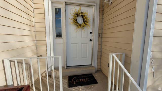 3241 S PLUM TREE LN, Bountiful, UT 84010