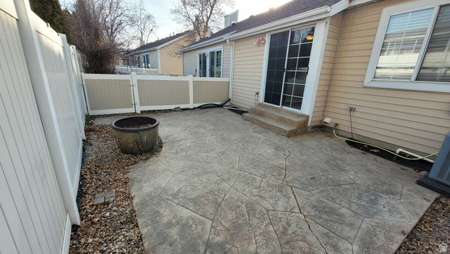 3241 S PLUM TREE LN, Bountiful, UT 84010