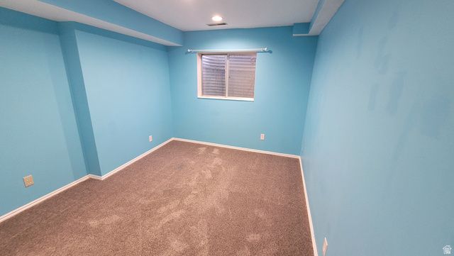 3241 S PLUM TREE LN, Bountiful, UT 84010