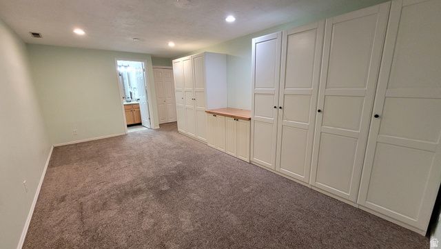 3241 S PLUM TREE LN, Bountiful, UT 84010