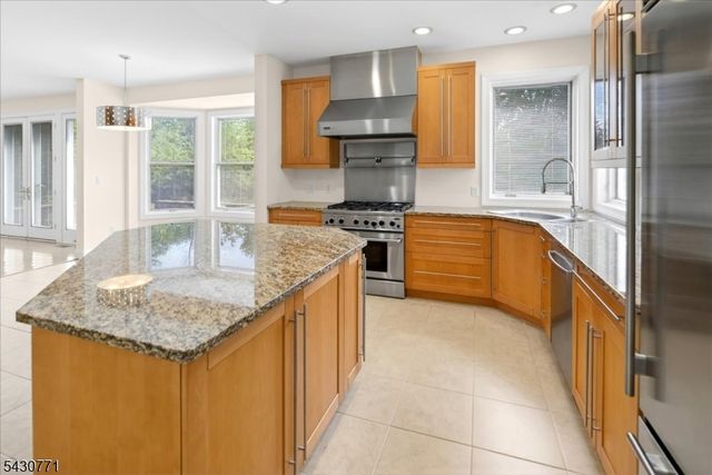 16 Wilson Rd, West Amwell Twp., NJ 08530