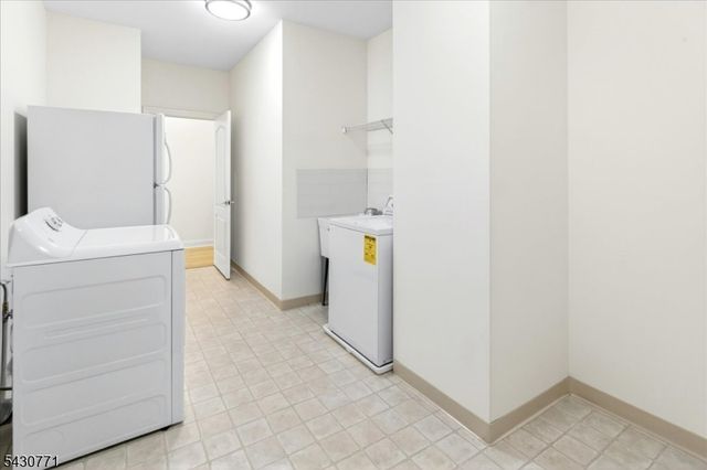 16 Wilson Rd, West Amwell Twp., NJ 08530