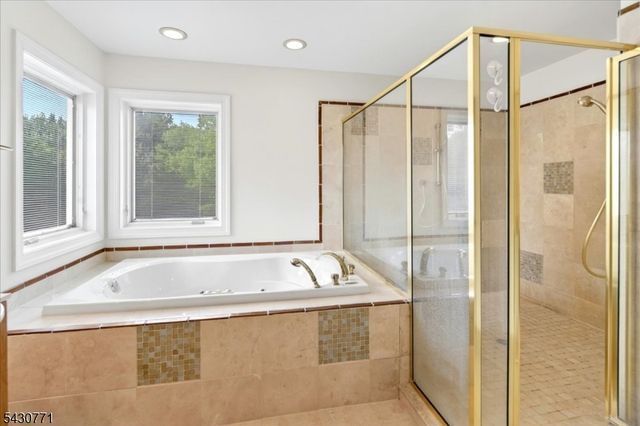16 Wilson Rd, West Amwell Twp., NJ 08530