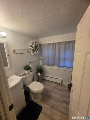 466 Derby Avenue, West Haven, CT 06516