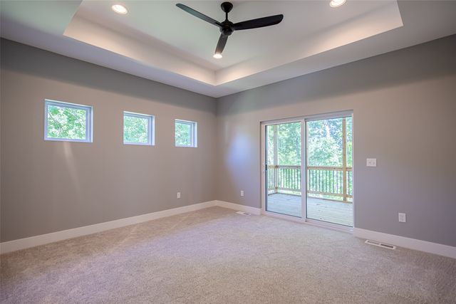 3055 Ridgeview Circle, Coralville, IA 52241
