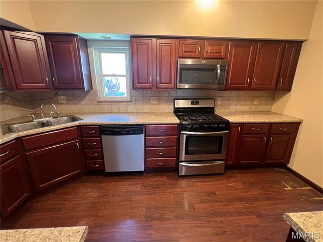 2107 Alameda Avenue, Maplewood, MO 63143