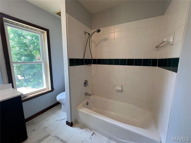 2107 Alameda Avenue, Maplewood, MO 63143