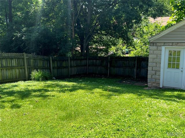 2107 Alameda Avenue, Maplewood, MO 63143