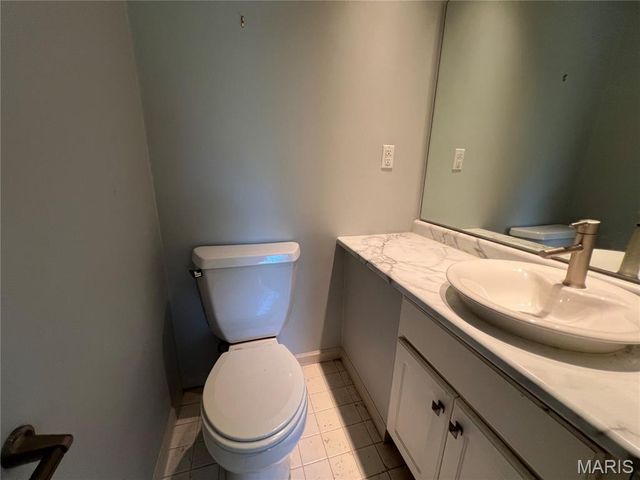 2107 Alameda Avenue, Maplewood, MO 63143