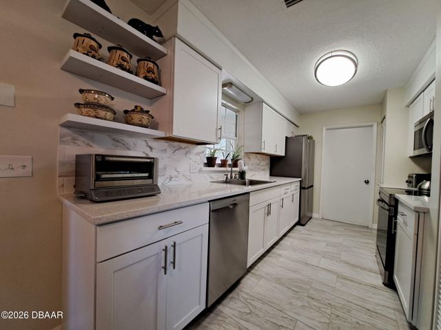 700 Swarthmore Drive, Deland, FL 32724