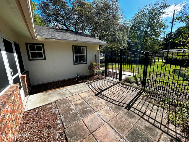 700 Swarthmore Drive, Deland, FL 32724