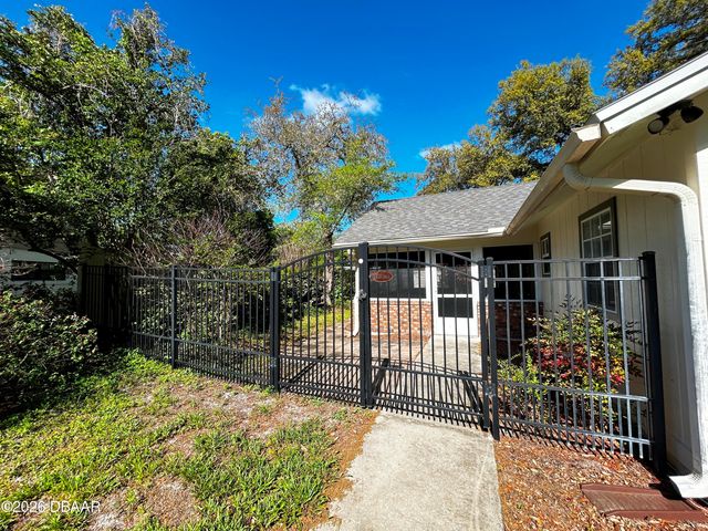 700 Swarthmore Drive, Deland, FL 32724