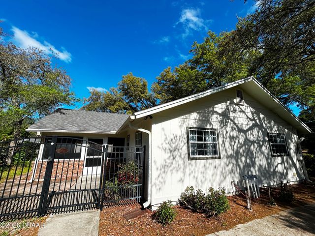 700 Swarthmore Drive, Deland, FL 32724