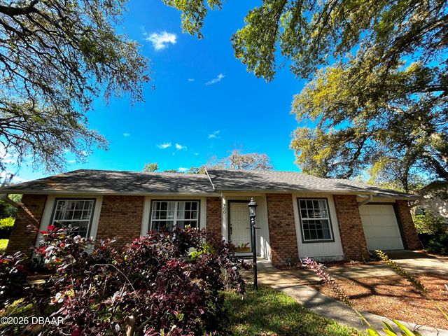 700 Swarthmore Drive, Deland, FL 32724