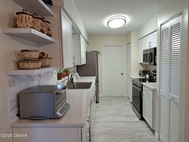 700 Swarthmore Drive, Deland, FL 32724