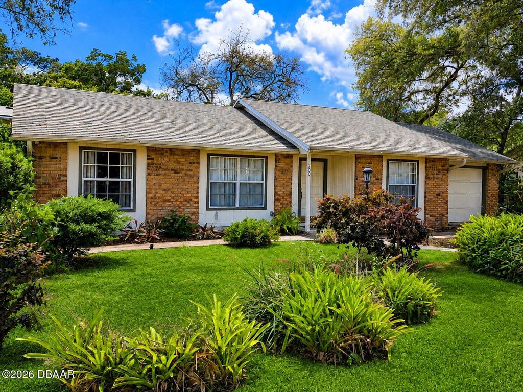 700 Swarthmore Drive, Deland, FL 32724