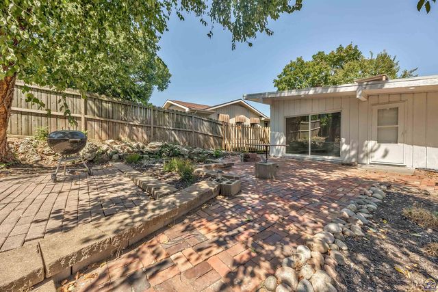 1709 SW 26th ST, Topeka, KS 66611