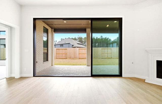 9722 Roaring River Falls Lane, Porter, TX 77365