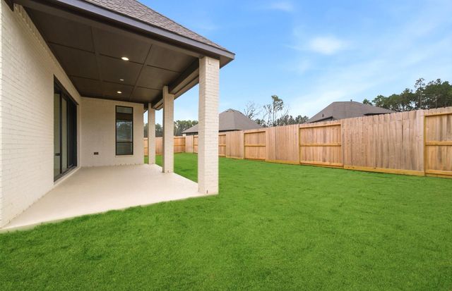 9722 Roaring River Falls Lane, Porter, TX 77365