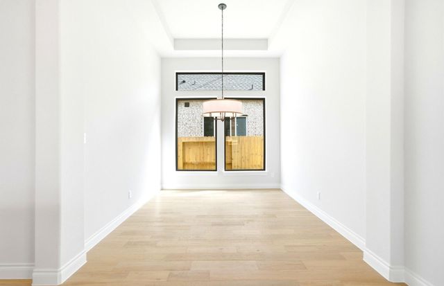 9722 Roaring River Falls Lane, Porter, TX 77365