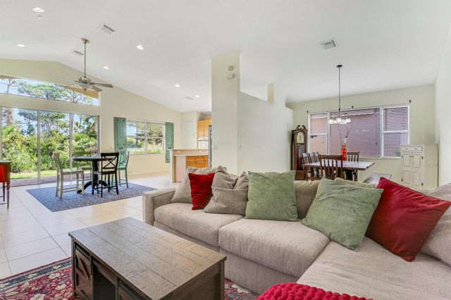 5017 SE Graham Drive, Stuart, FL 34997