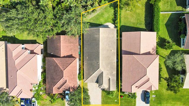 5017 SE Graham Drive, Stuart, FL 34997