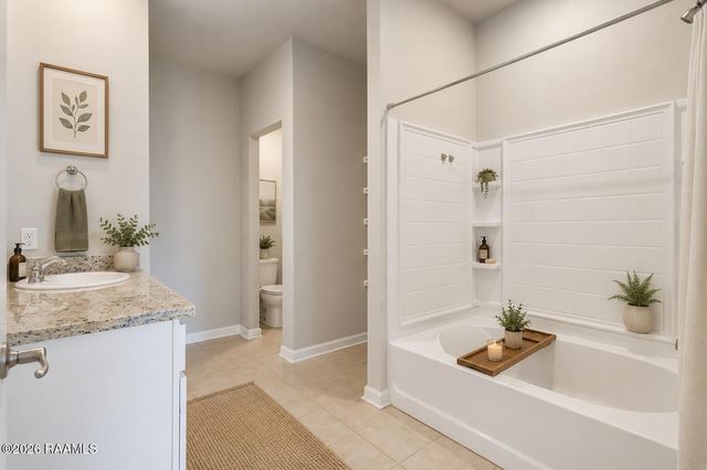 123 Broussard Hill Drive, Broussard, LA 70518