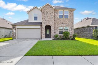 123 Broussard Hill Drive, Broussard, LA 70518
