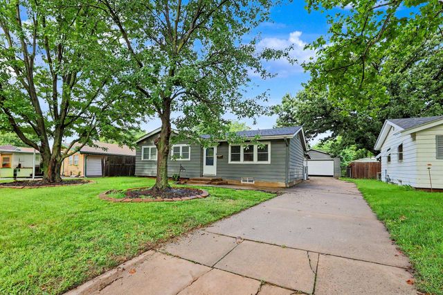 1819 N Westridge, Wichita, KS 67203